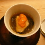 割烹　梅津 - もずく酢　上に雲丹が乗っていました