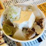 串かつ でんがな - 牛もつ塩煮込み￥340