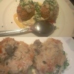 博多フードパーク 納豆家 粘ランド - カリカリ納豆コロッケ\580。人気商品。自家製タルタルソースが添えられて出てきます（上）。割ると（下）納豆はペーストされており、雰囲気が凄くあります