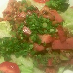 博多フードパーク 納豆家 粘ランド - 納豆のガーリックバター炒め\590。納豆の味わいとガーリックバターの味がともに主張し合っており、大変力強い味わいです