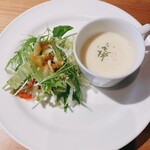 CASA ROMANE - ランチのセット　季節のスープとサラダ