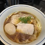 Rokkumbirisupawan - 醤油ラーメン（全トッピング）