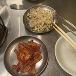 ツラとキモ 炭火焼肉 いわしげ - 