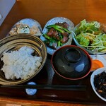 Kokonotsu - レバにら半分と鶏のから揚げ三個(\990)