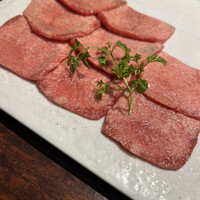 黒毛和牛焼肉 虎斑 北新地店 - 