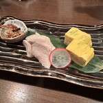 紀州屋 - 生海苔入りだし巻き玉子
            みかん鶏の自家製ハム
            和歌山珍味「うつぼ揚煮」