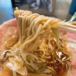 ラーメン 大戦争 - ピストル麺アップ