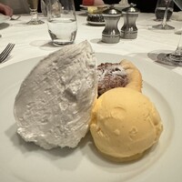 ウルフギャング・ステーキハウス シグニチャー - 