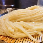 肉汁つけめん イナバ スタイル - タピオカ入りのツルッツルの麺❤️