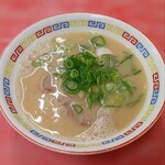 とんとん - とんこつラーメン (税込)750円 (2024.02.08)