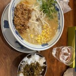 かくれ助屋 - 料理写真: