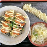 駅うどん - 鶏めんたいマヨ丼＋ちくわ天