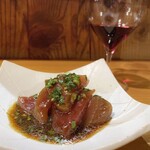 日本ワイン酒場 じゃん - マグロのにら醤油和え