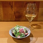 日本ワイン酒場 じゃん - イチゴと菜花の白和え