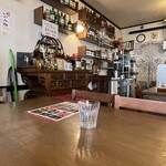 Makomi - 店内