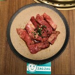 焼肉ハウス香洛園 - 中カルビ¥930