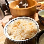 Toukyou Kotobuki Hanare - 東京醤油唐揚げとブリ照り焼き　鯛めしどろぼう膳の鯛めし