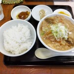 Yoshida Tonjiruten - とん汁定食 700円 ♪