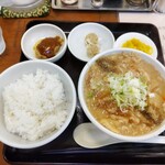 Yoshida Tonjiruten - とん汁定食 700円 ♪