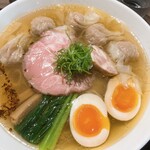 らーめん 鉢ノ葦葉 - わんたん麺　¥1200