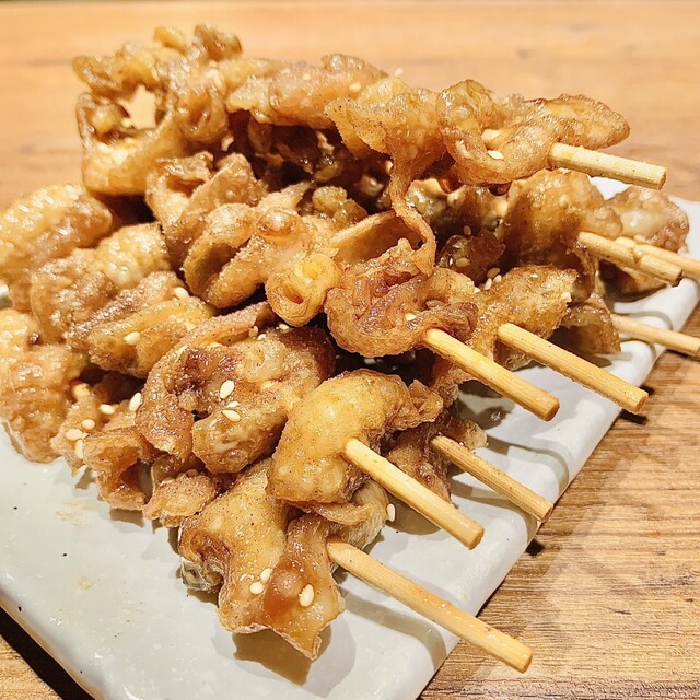 『パリモチ鶏皮串の伝串♡』by はまっち3421 : 新時代 大阪堂島店 - 北新地/居酒屋 [食べログ]