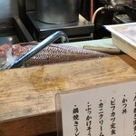 Oshokuji Sakedokoro Uekawa - 圧巻の大鯛のさばき