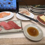 廻転寿司　まぐろ問屋 めぐみ水産 - 