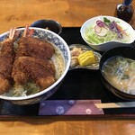 かめや食堂 - 料理写真:海老ヒレ丼