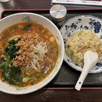 鍋と餃子 うまいもん酒場 楽宴 - 