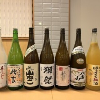 A wide range of lineups, from affordable sake to shochu and rare plum wine.
