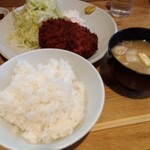 Suwachika - メンチカツ定食。