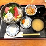 八丁蔵 - 駿河三色丼2