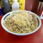 ラーメン二郎 - 大ラーメン 豚入り 700円 ※ヤサイ、ニンニク
            2024年2月9日