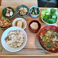 出汁しゃぶおばんざい おかか 市ヶ谷 -  出汁しゃぶおばんざい おかか 市ヶ谷 -