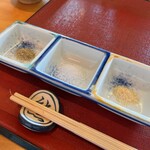 熊魚菴 たん熊北店 - 山椒塩、塩、ゆず塩　
            