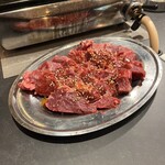 焼肉・ホルモン酒場 肉乃山 - 