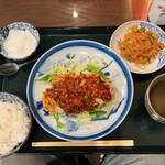 中国料理 食生々 - 鶏肉の揚げ物 台湾ソース①