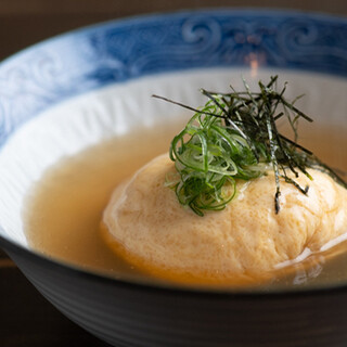 嚴選食材製作的創意料理種類豐富◎享受湯汁的鮮美味道