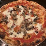 ラ・ピッコラ・ターヴォラ - 