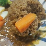 キッチン ブルー グローブ - 人参を乗せて