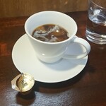 キッチン ブルー グローブ - ミルクを入れます