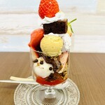 ファヴォリ - 後ろから