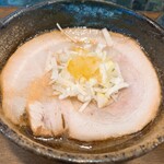 Menya Mitsuba - スープ増し（30cc）＋50円