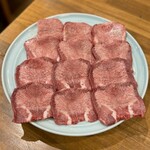 炭火焼肉ホルモンさわいし - 樺澤商店 特選タン