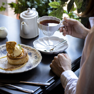 周末和節假日下午茶時間也營業!請務必使用咖啡廳。