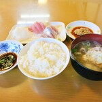 Hama No Aji Sakae Maru - 朝漁定食1500円税込の第一陣ｗ