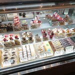 クルールクレール - 私からは カシスショコラ おすすめするよ♪ 酸っぱくて美味しいよ♪