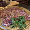 FOODS&BAR GUSH