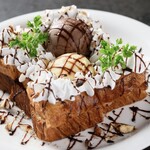 FOODS&BAR GUSH - デザートも人気です。