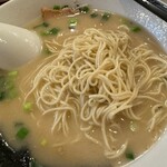 まるきんラーメン - 替え玉投入